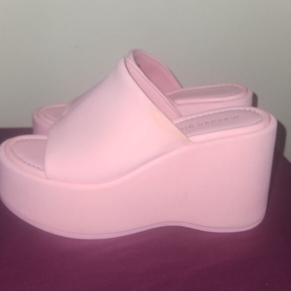 Pink Madden Girl Platform Sandals Size 8 - Picture 3 of 7